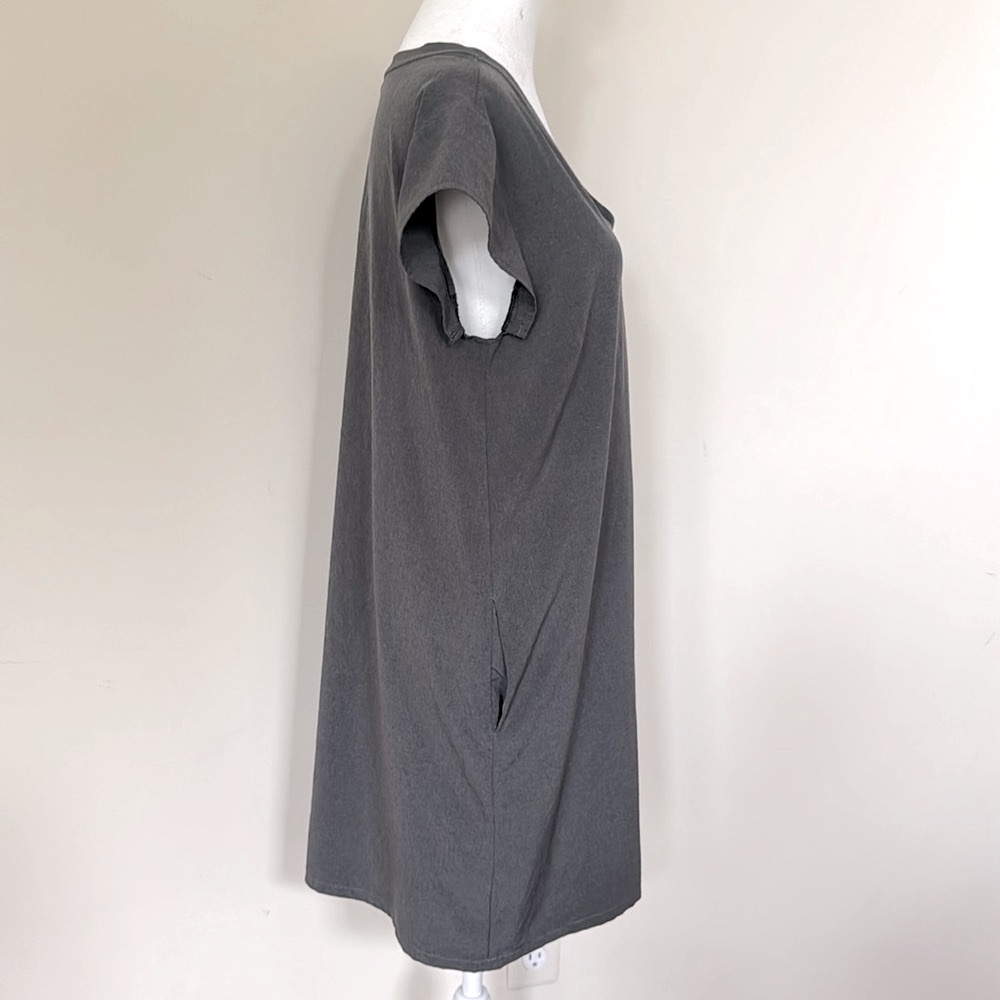 Eddie Bauer - Departure V-Neck Dress - Picture 3 of 15